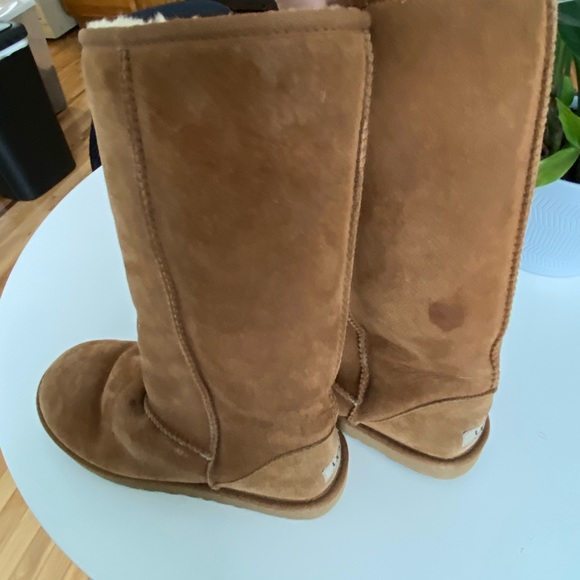Ugg Classic Tall II Boots in Chestnut - Picture 6 of 6